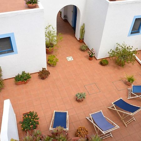 Hotel Punta Barone Санта Марина Салина Екстериор снимка