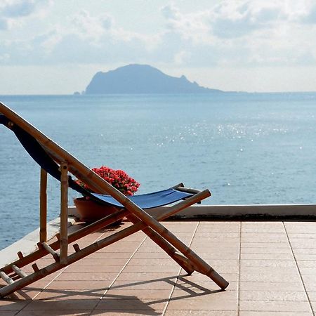 Hotel Punta Barone Санта Марина Салина Екстериор снимка