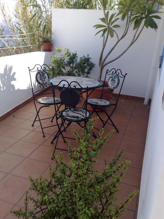 Hotel Punta Barone Санта Марина Салина Екстериор снимка