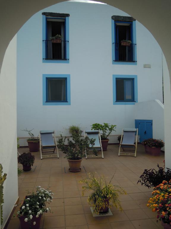 Hotel Punta Barone Санта Марина Салина Екстериор снимка