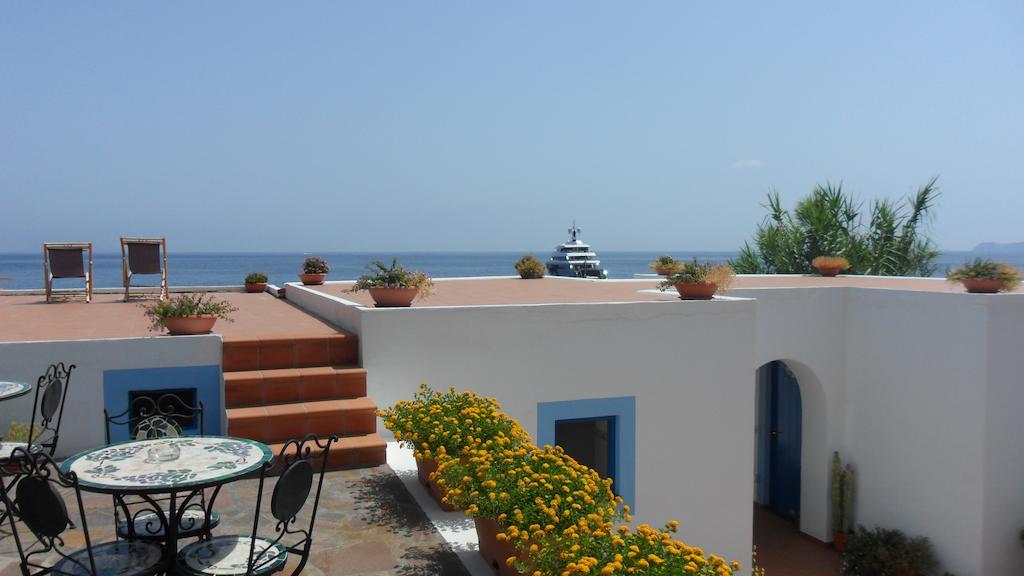 Hotel Punta Barone Санта Марина Салина Екстериор снимка