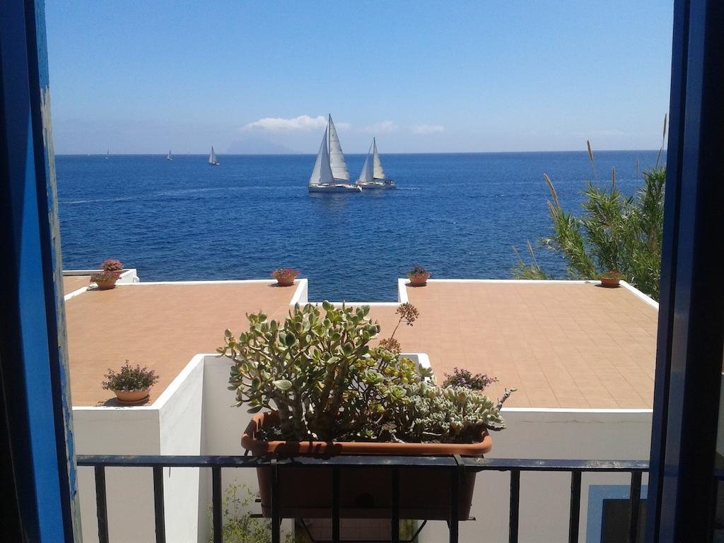 Hotel Punta Barone Санта Марина Салина Екстериор снимка